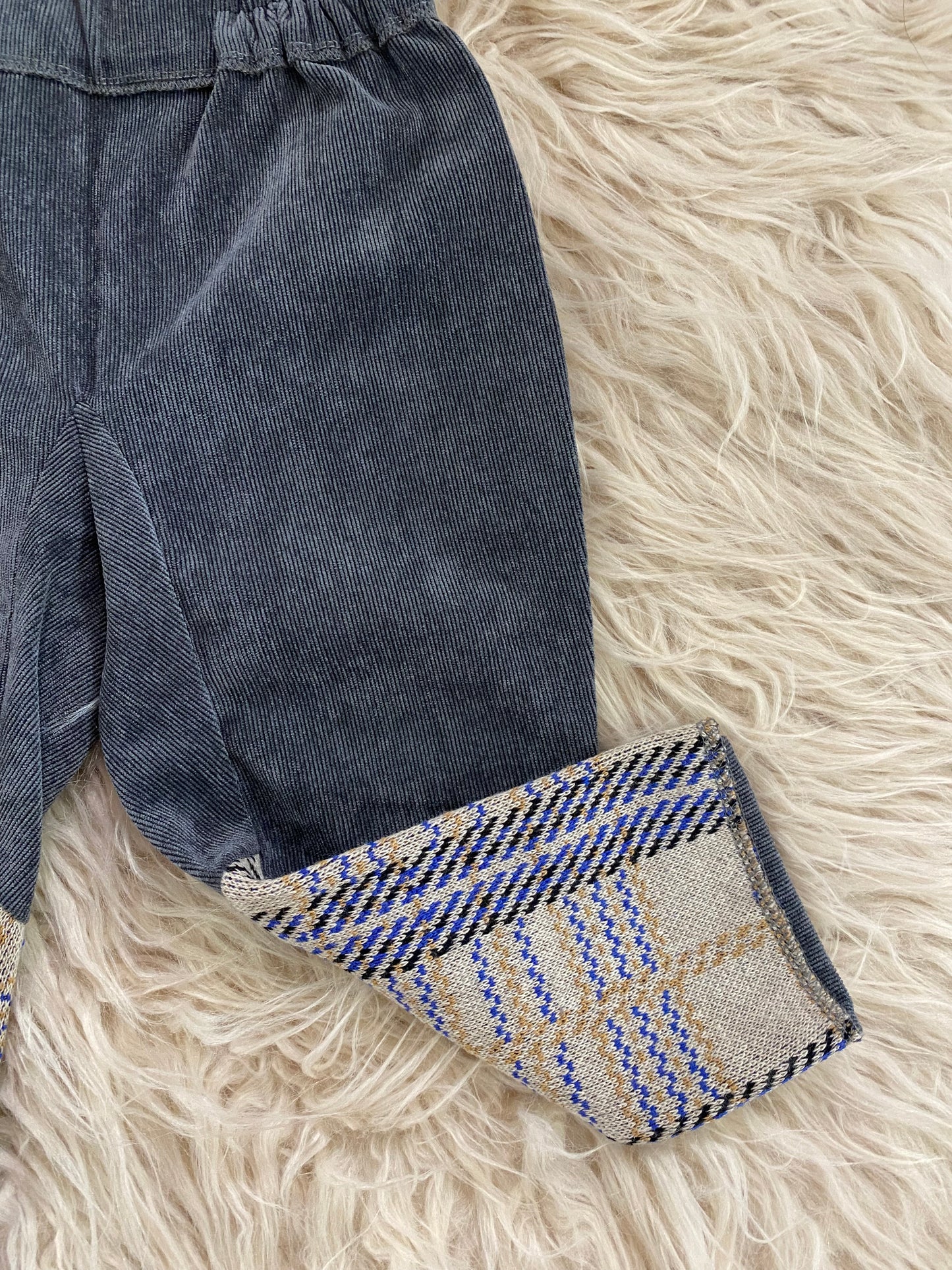 Pantalone in velluto a coste colore blu avio