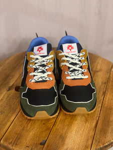 WIZZ sneakers in tessuto tecnico e suede verde/nero/azzurro/arancio
