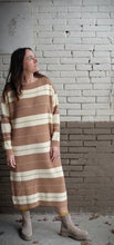 Carica l&#39;immagine nel visualizzatore di Gallery, MAIS OUI Madame abito donna in misto lana colore panna camel
