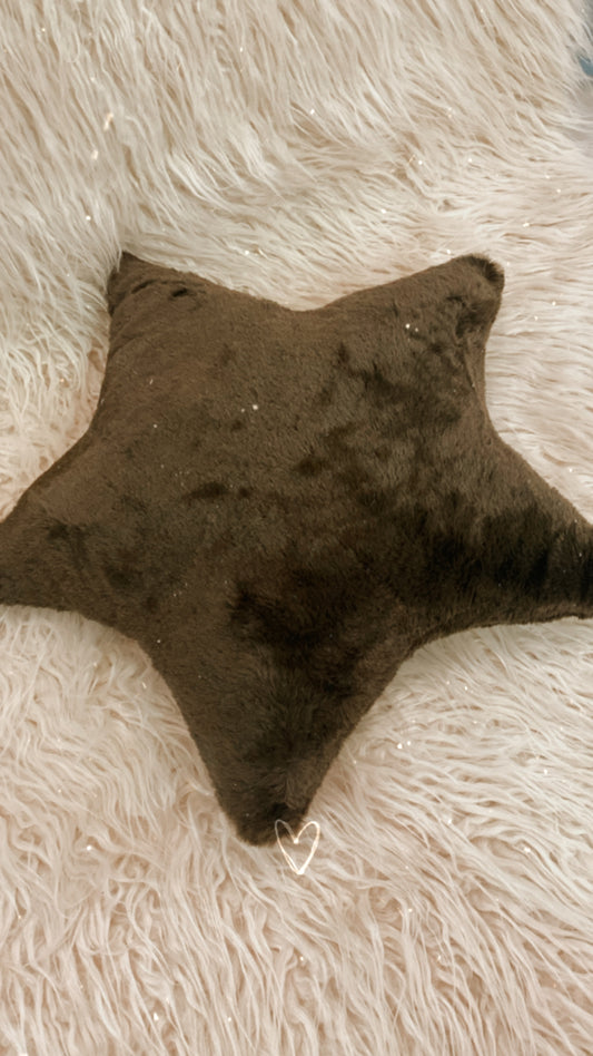 Cuscino stella peluche colore marrone