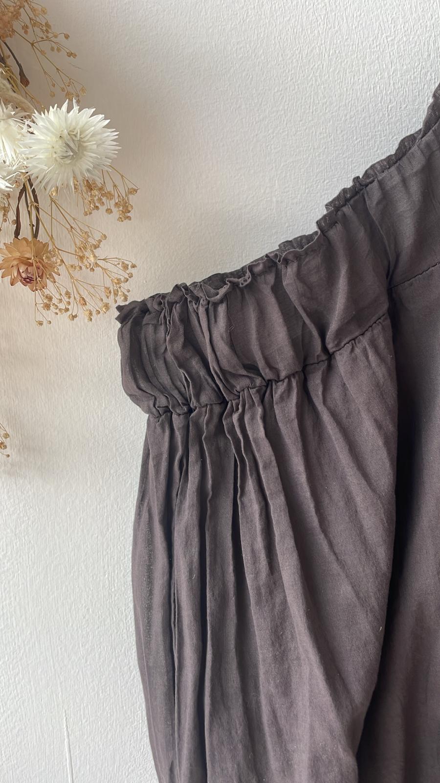 Pantalone palazzo Victoria in mussola di cotone colore cioccolato