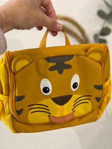 Un bellissimo accessorio che farà impazzire tutti i bambini, ideale per portare spazzolino, deodorante o salviette.