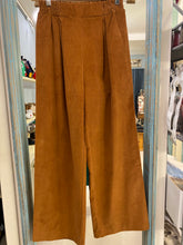 Carica l&#39;immagine nel visualizzatore di Gallery, MYMIKY pantalone donna modello palazzo in velluto colore zucca
