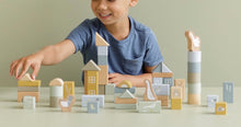 Carica l&#39;immagine nel visualizzatore di Gallery, LITTLE DUTCH città di legno azzurra
