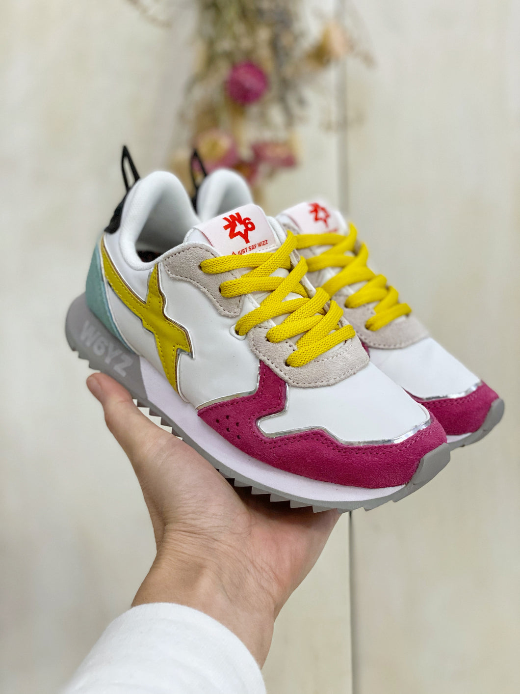Wizz sneakers tessuto e suede bianco fuxia giallo
