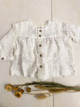 Carica l&#39;immagine nel visualizzatore di Gallery, +1 IN THE FAMILY camicia bambina crepe cotone bianco
