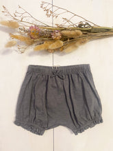 Carica l&#39;immagine nel visualizzatore di Gallery, PLAY UPpantaloncino bambina cotone organico grigio

