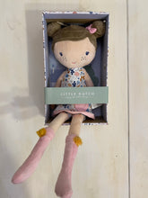 Carica l&#39;immagine nel visualizzatore di Gallery, LITTLE DUTCH Rosa bambola in peluche
