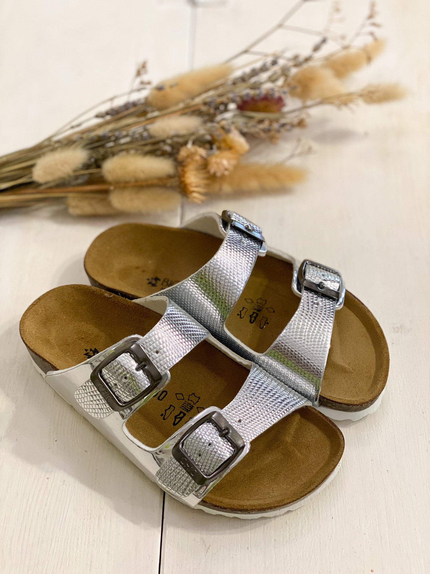 BIOCHIC ciabatta in pelle laminata argento