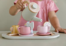 Carica l&#39;immagine nel visualizzatore di Gallery, LITTLE DUTCH set da te’ in legno colorato
