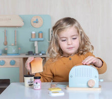 Carica l&#39;immagine nel visualizzatore di Gallery, LITTLE DUTCH tostapane in legno colore  menta
