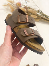Carica l&#39;immagine nel visualizzatore di Gallery, BIRKENSTOCK New York sandali bambino colore mocha
