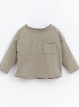 Carica l&#39;immagine nel visualizzatore di Gallery, PLAY UP t-shirt bambino cotone colore verde salvia

