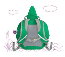 Carica l&#39;immagine nel visualizzatore di Gallery, Parte della linea Small Water Friends del marchio tedesco Affenzhan, questo bellissimo zainetto per l’asilo farà impazzire qualunque bambino e piacerà anche agli adulti perché eco-friendly e ricco di dettagli tecnici di alta qualità! Piccolo ma capiente (4 litri di capacità), non è solamente un semplice zainetto, ma anche un fantastico compagno di giochi, un amico di mille avventure e un giocattolo 3D che stimolerà la fantasia, aiuterà la manualità e incoraggerà i bambini ad inventare infinite storie!
