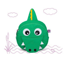 Carica l&#39;immagine nel visualizzatore di Gallery, Parte della linea Small Water Friends del marchio tedesco Affenzhan, questo bellissimo zainetto per l’asilo farà impazzire qualunque bambino e piacerà anche agli adulti perché eco-friendly e ricco di dettagli tecnici di alta qualità! Piccolo ma capiente (4 litri di capacità), non è solamente un semplice zainetto, ma anche un fantastico compagno di giochi, un amico di mille avventure e un giocattolo 3D che stimolerà la fantasia, aiuterà la manualità e incoraggerà i bambini ad inventare infinite storie!

